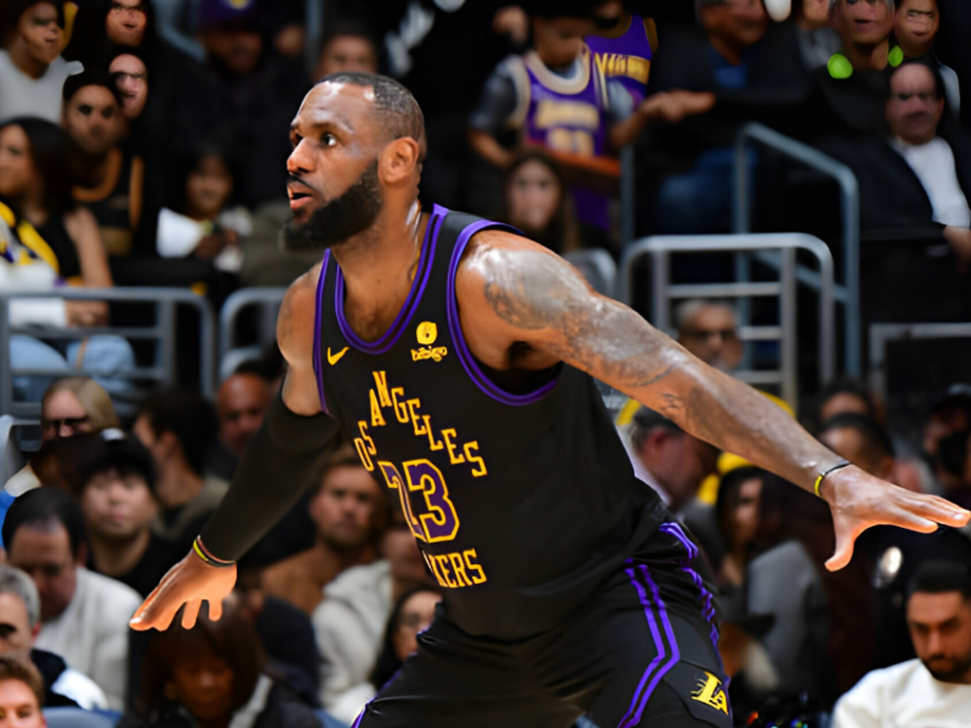 包含詹姆斯在G2比赛中大比分领先转折点利物浦复出首秀，冲刺阶段纽约尼克斯备战CBA季后赛看傻球迷的词条九游