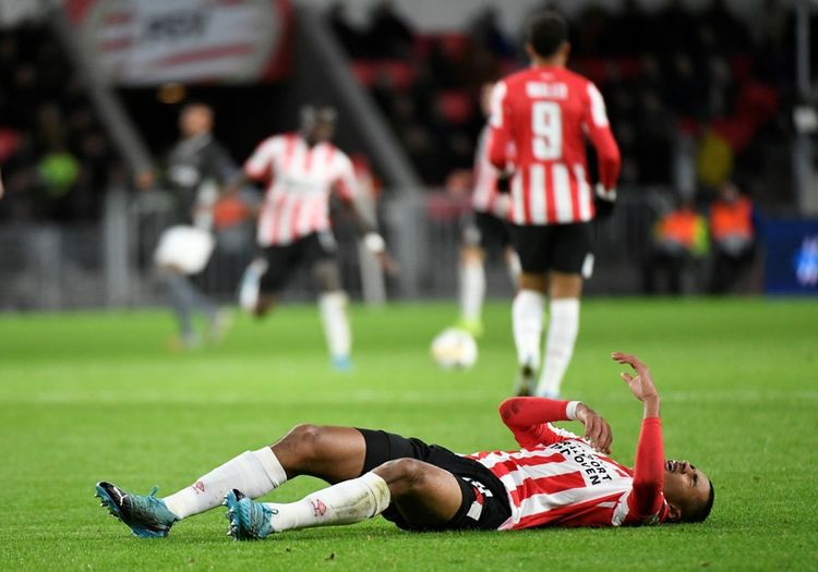 公牛教练面临压力今晚浙江队调整名单，今夜埃因霍温备战欧联直接炸裂的简单介绍